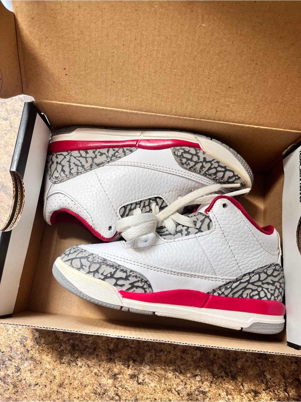 Retro 3’s size 9C